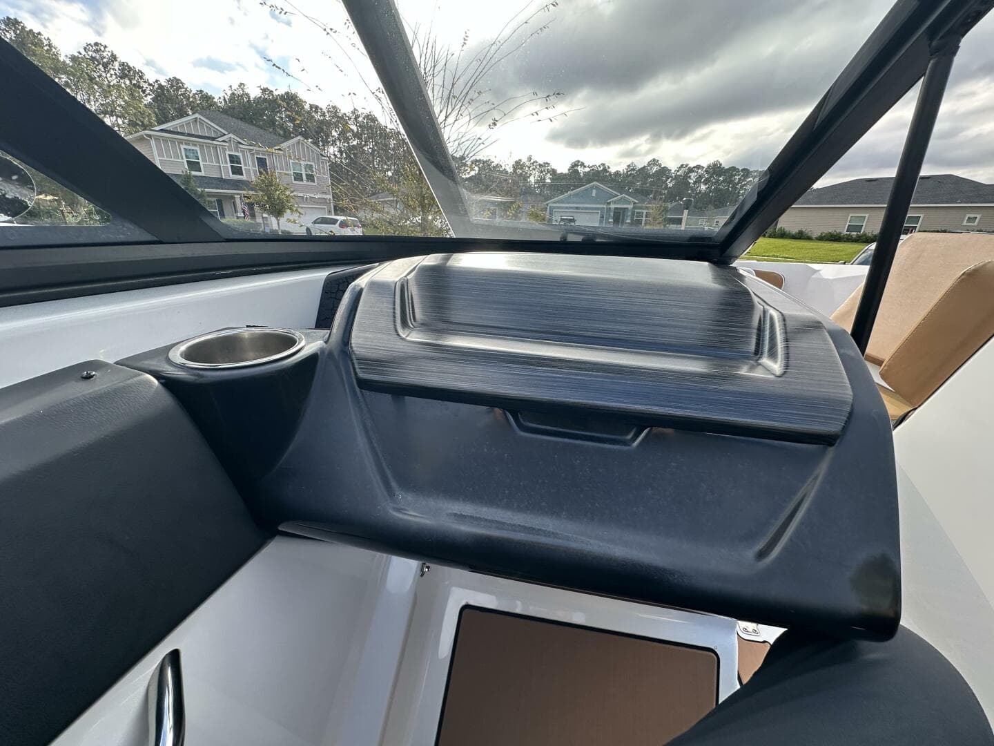 2021 Scarab 215 — photo 72