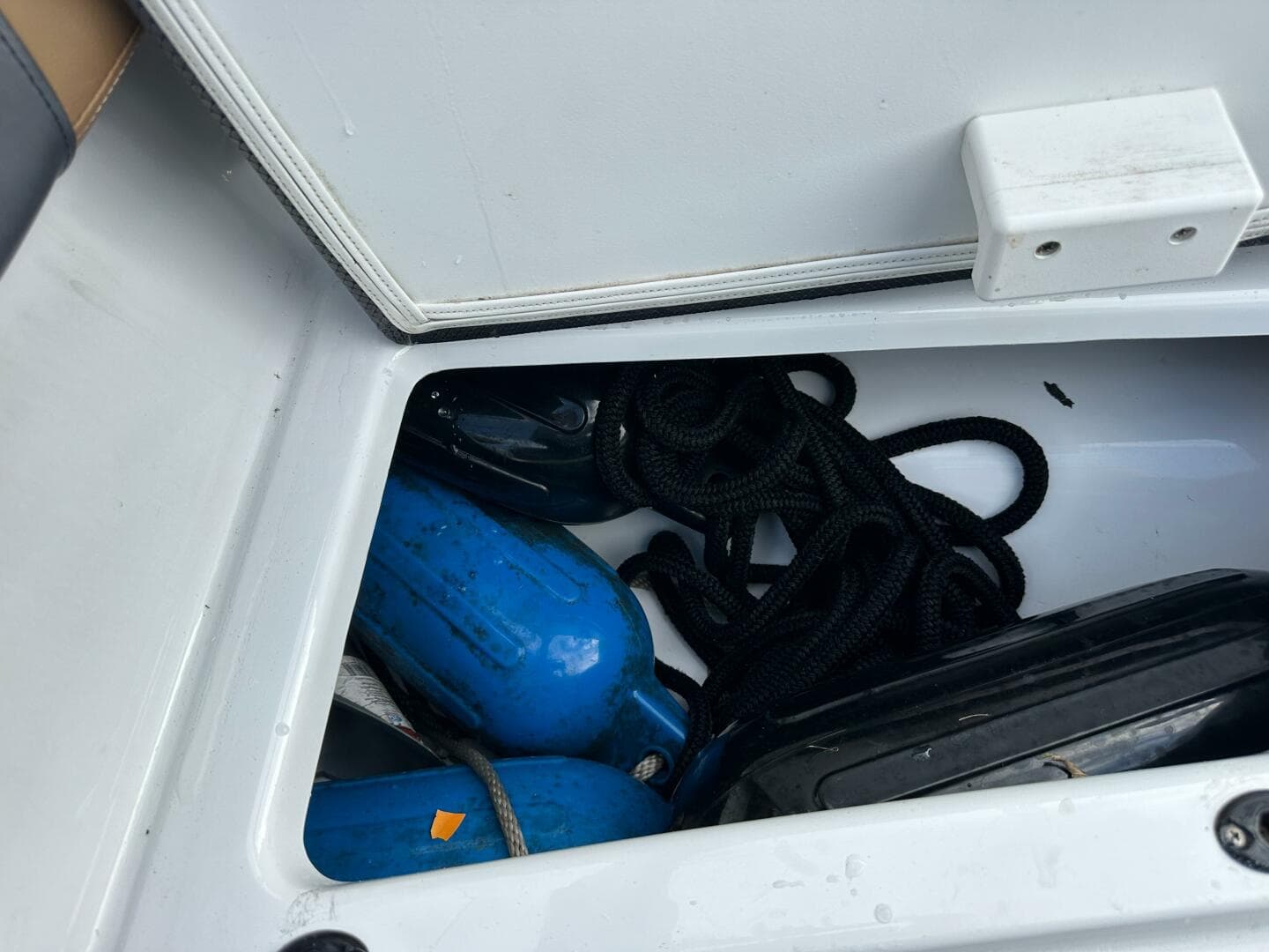 2021 Scarab 215 — photo 82