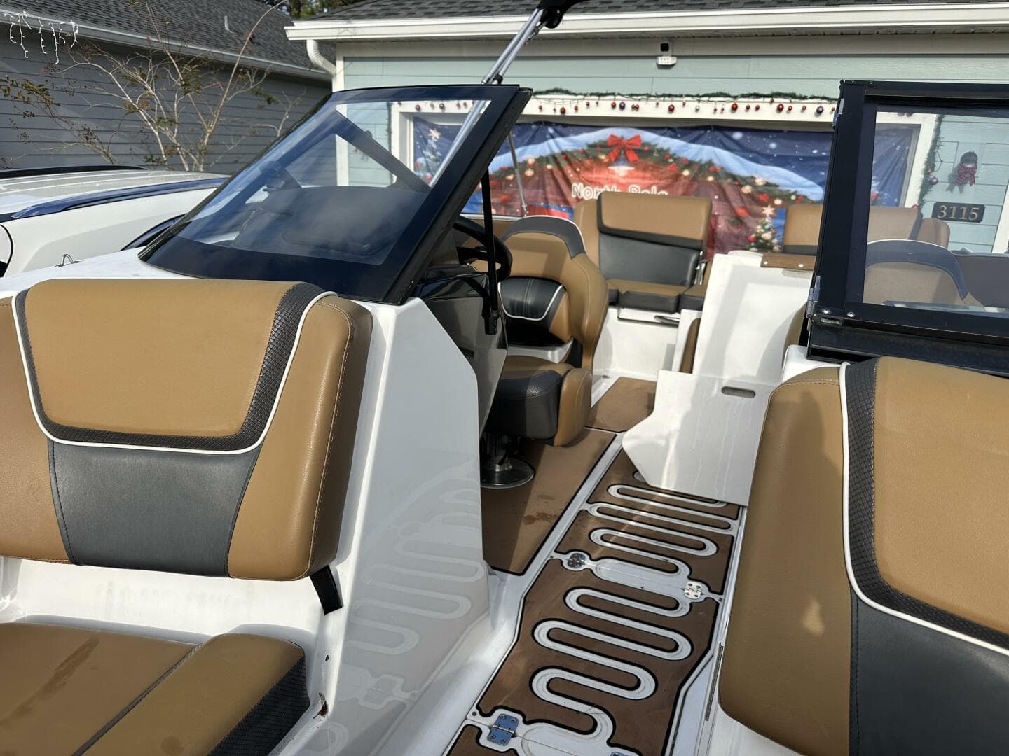 2021 Scarab 215 — photo 90