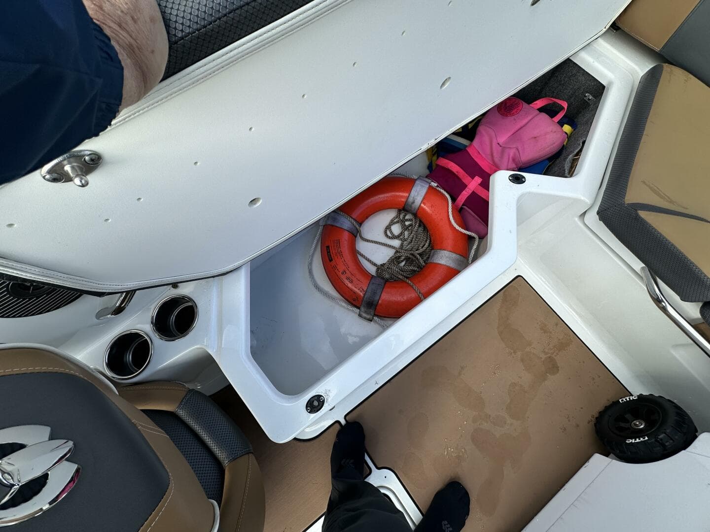 2021 Scarab 215 — photo 49