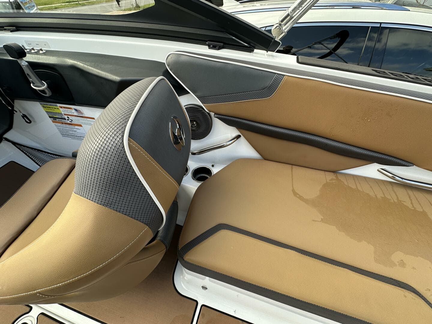 2021 Scarab 215 — photo 53