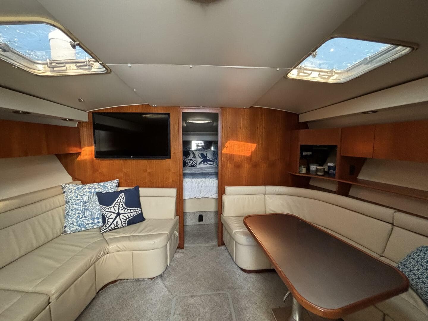 1993 Tiara Yachts 4300 Convertible — photo 32