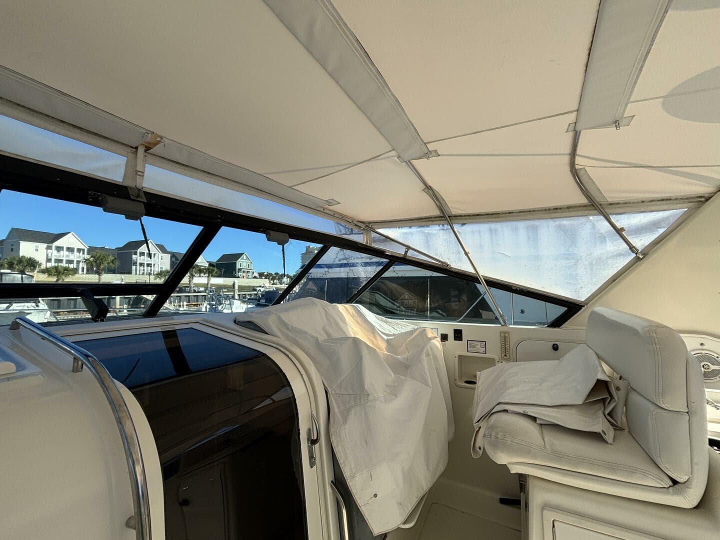 1993 Tiara Yachts 4300 Convertible — photo 23