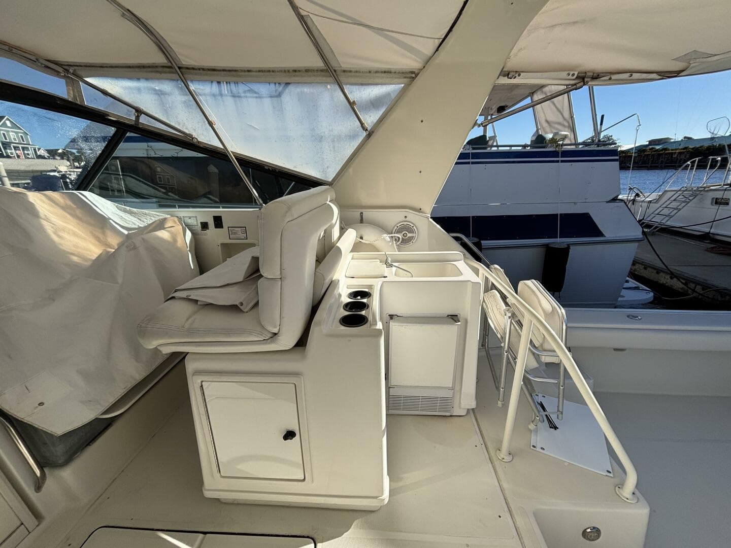 1993 Tiara Yachts 4300 Convertible — photo 24