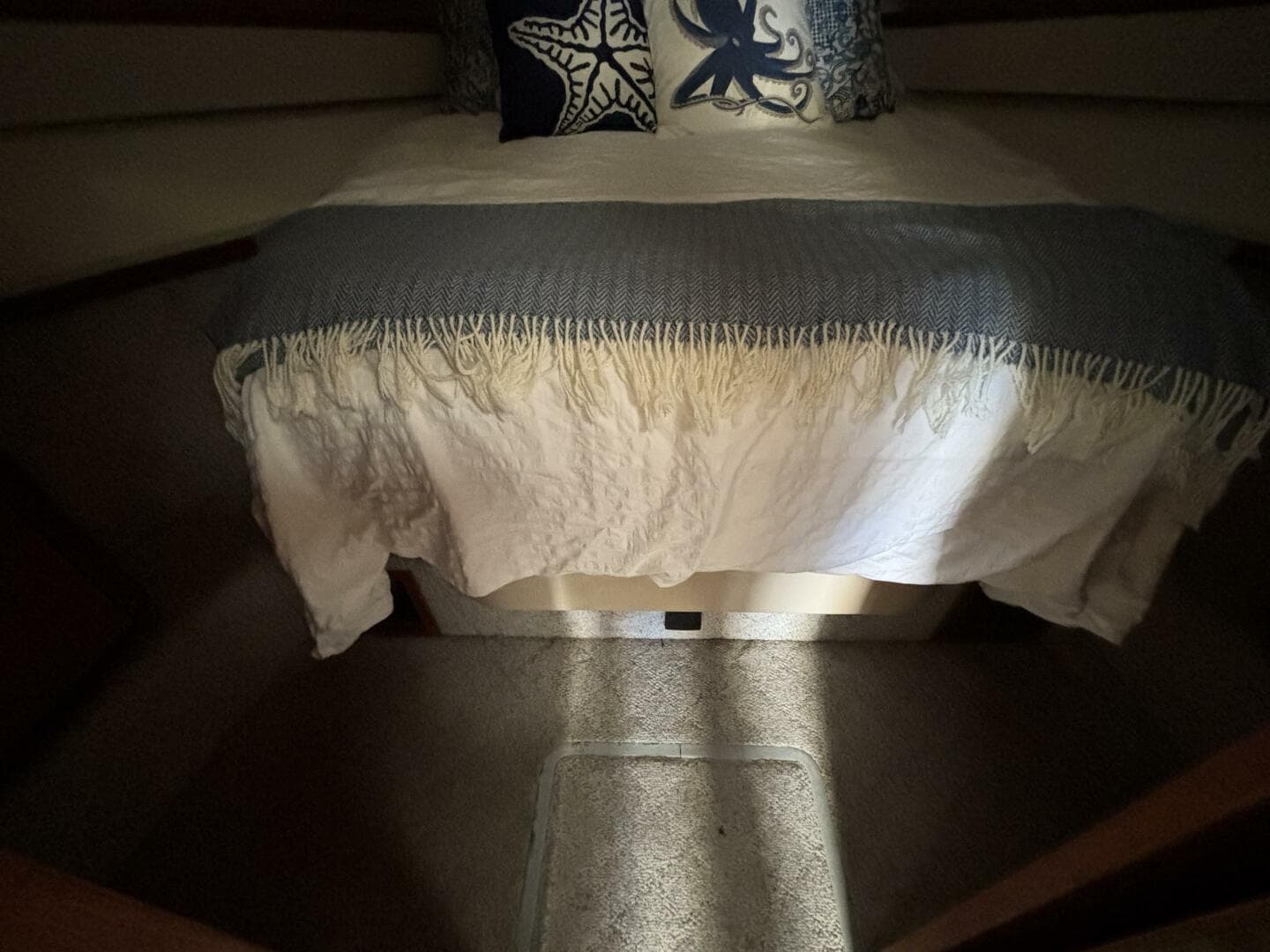 1993 Tiara Yachts 4300 Convertible — photo 35