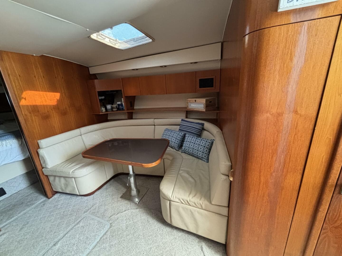 1993 Tiara Yachts 4300 Convertible — photo 31