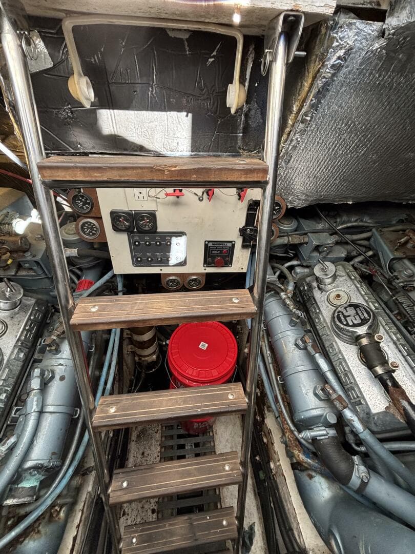 1993 Tiara Yachts 4300 Convertible — photo 47