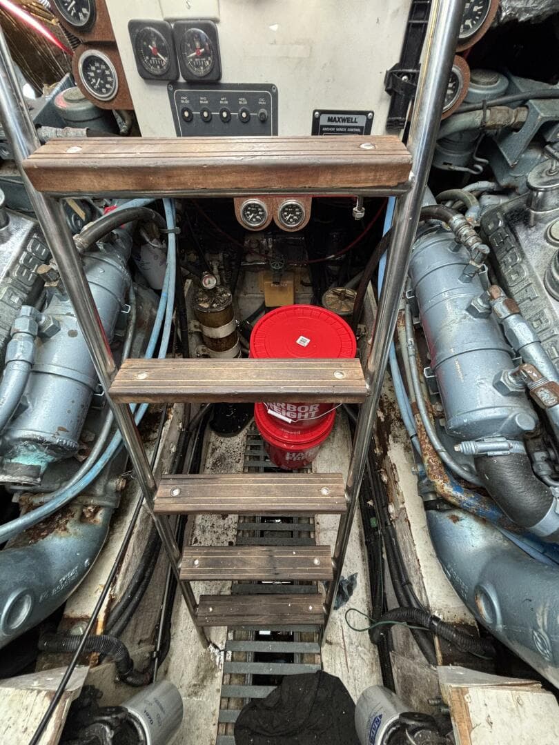 1993 Tiara Yachts 4300 Convertible — photo 53