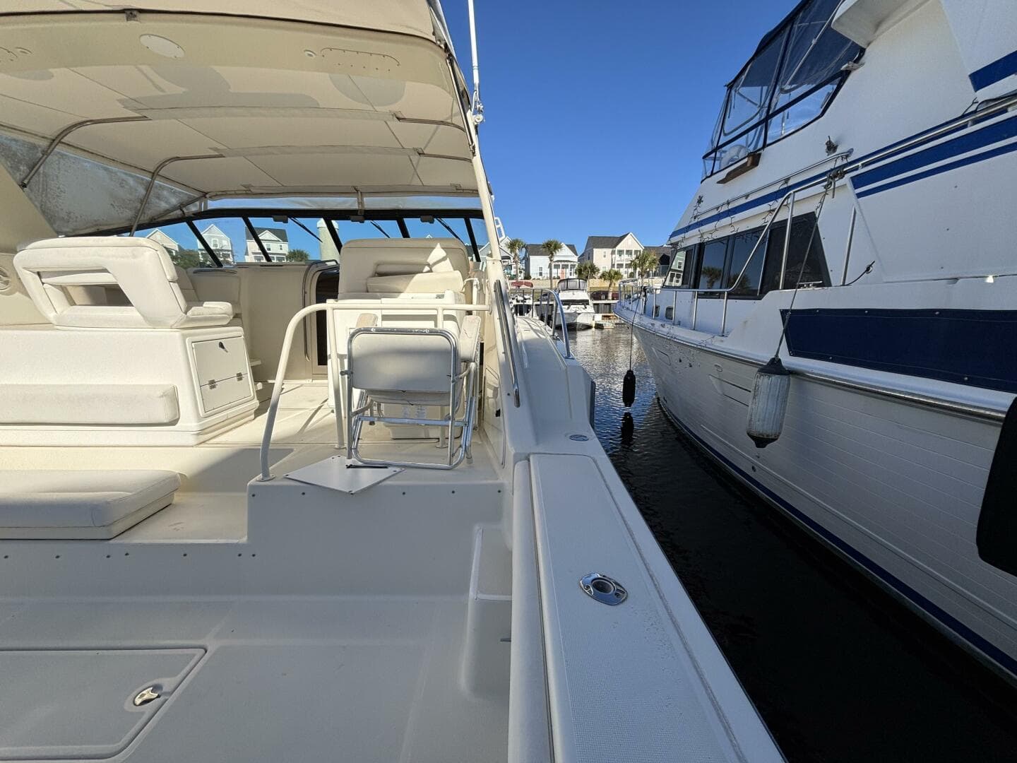 1993 Tiara Yachts 4300 Convertible — photo 18