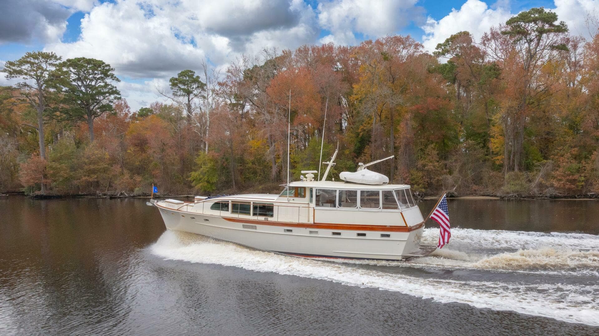 1971 Trumpy 58 — photo 34