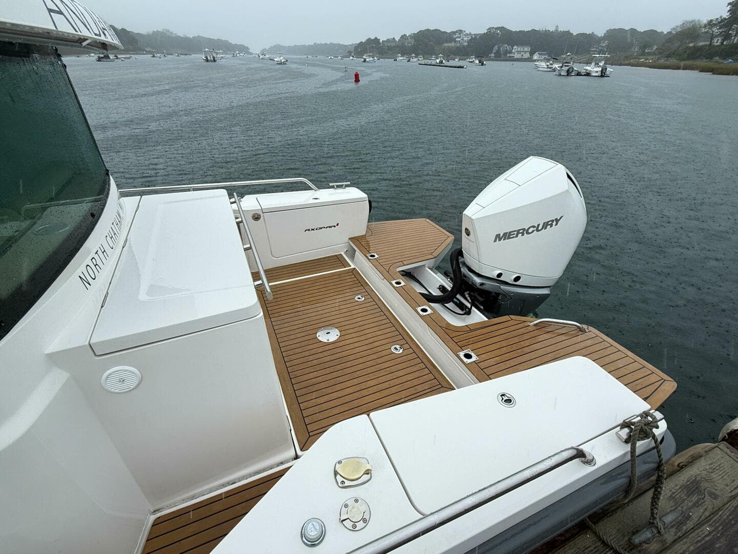 2020 Axopar 28 Cabin W/wet Bar — photo 3