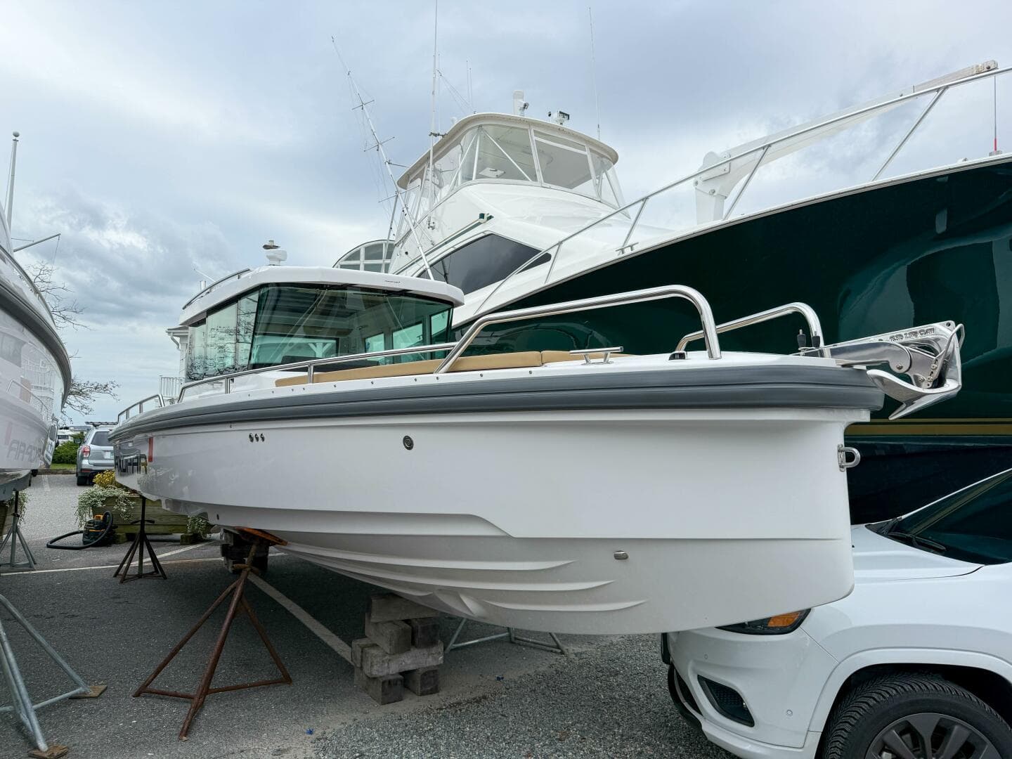 2020 Axopar 28 Cabin W/wet Bar — photo 10