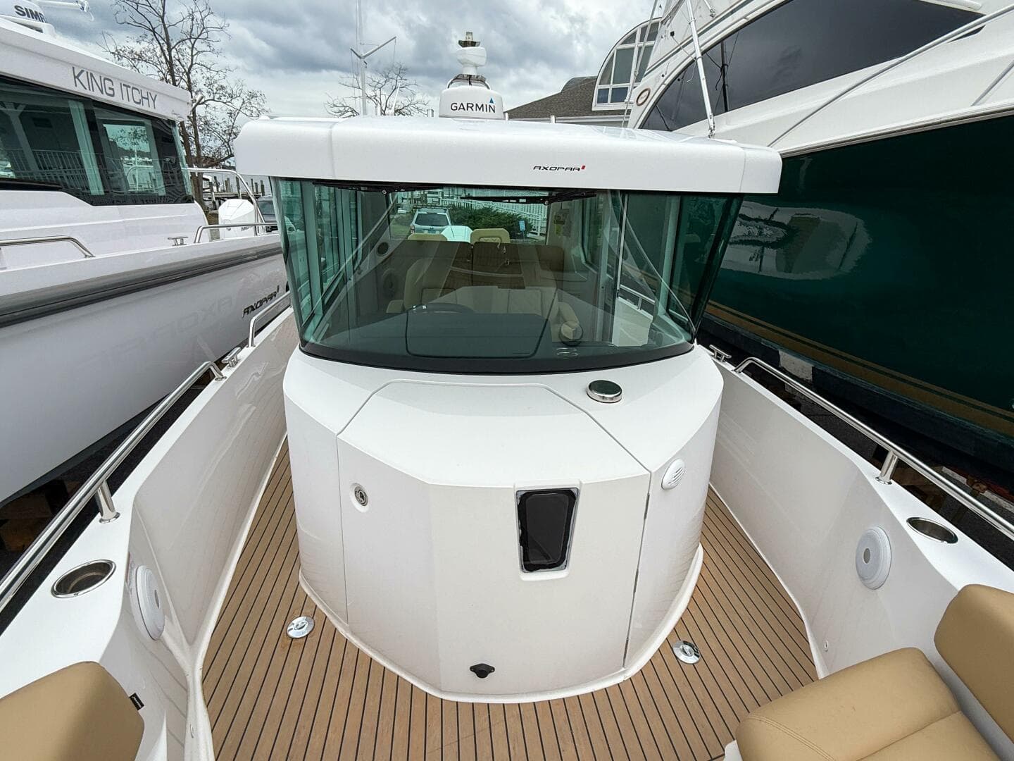 2020 Axopar 28 Cabin W/wet Bar — photo 22