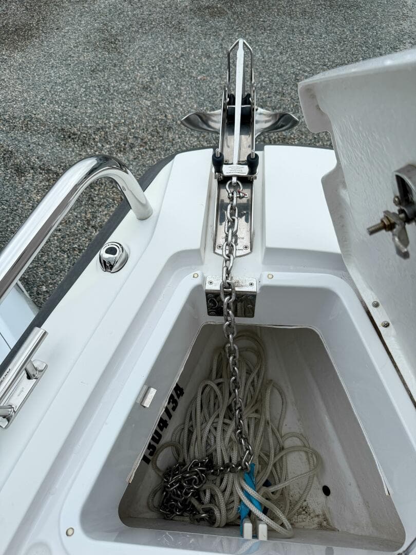 2020 Axopar 28 Cabin W/wet Bar — photo 25