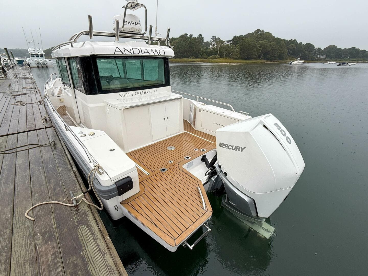 2020 Axopar 28 Cabin W/wet Bar — photo 7