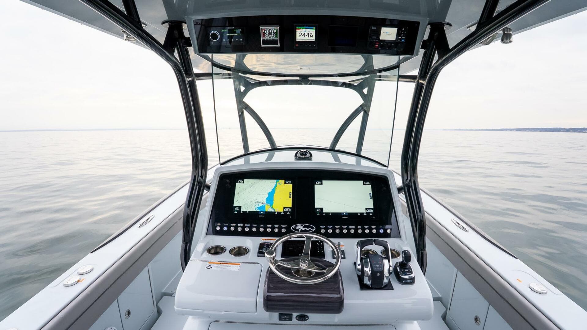 2023 Valhalla Boatworks V-33 — photo 20