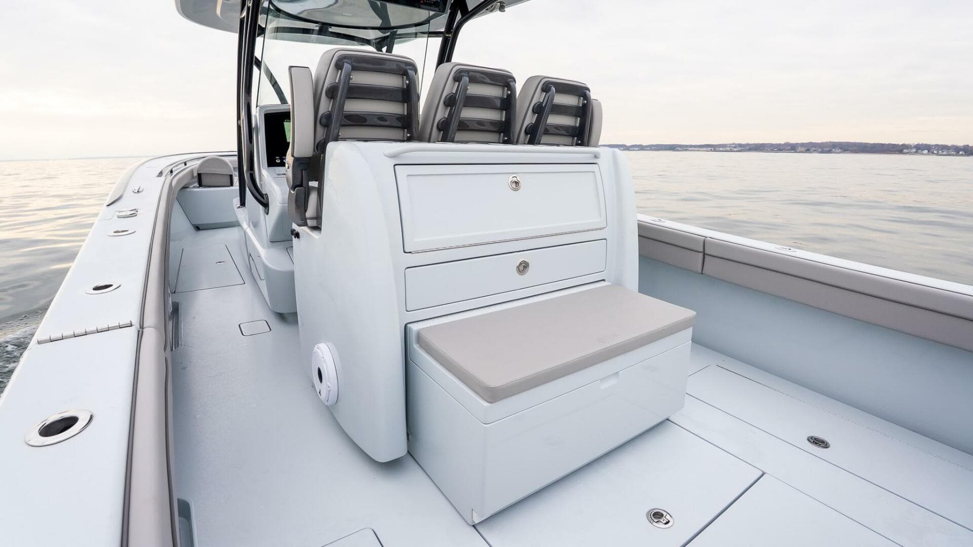 2023 Valhalla Boatworks V-33 — photo 14