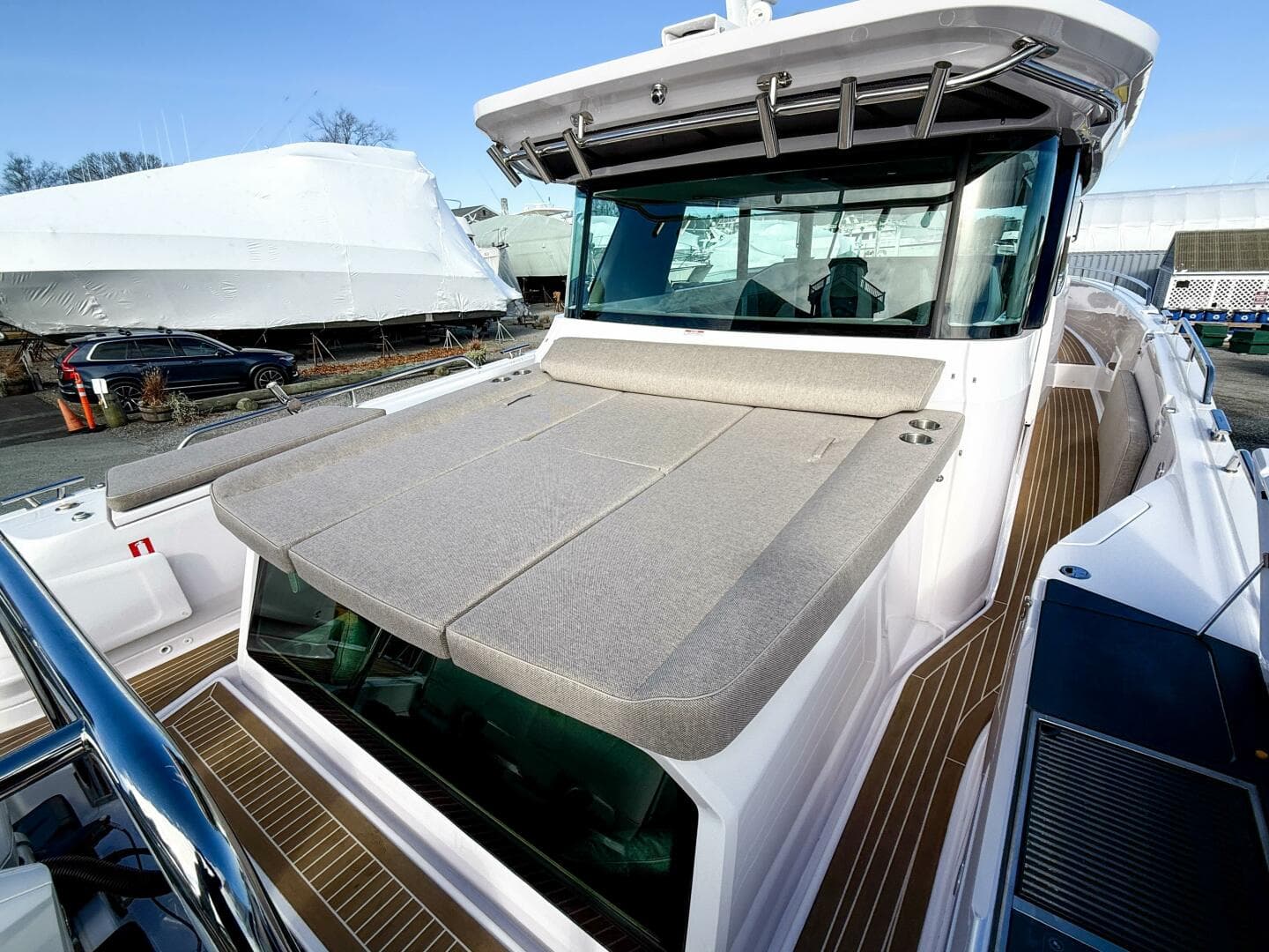 2024 Axopar 45 XC Cross Cabin — photo 6