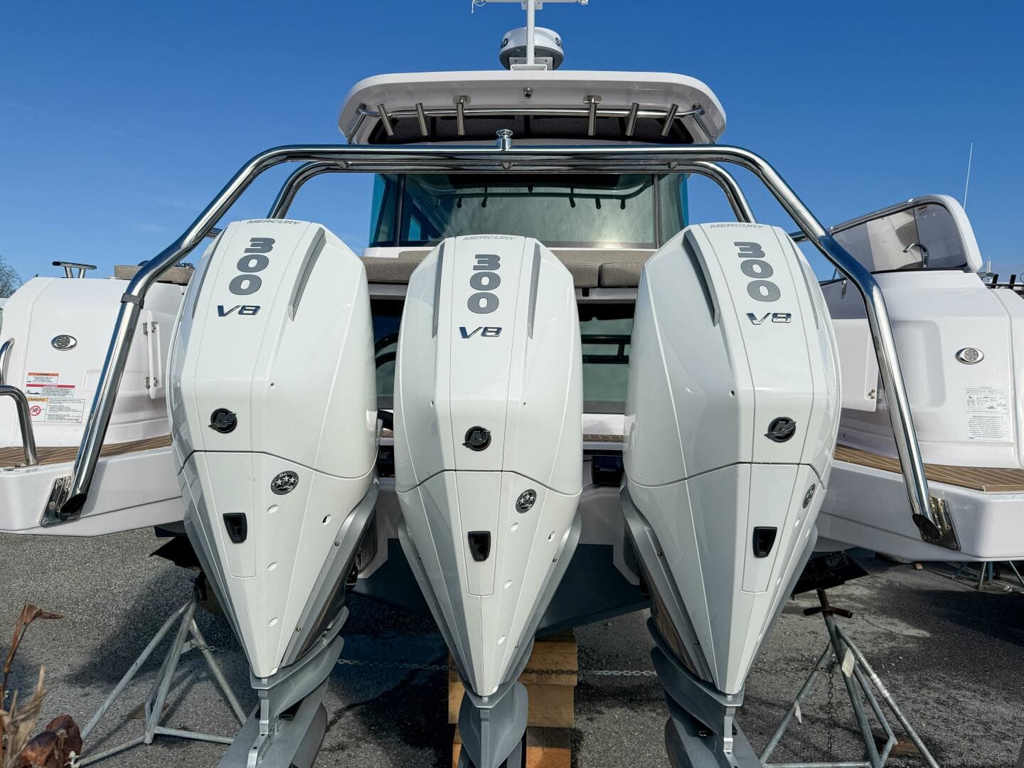 2024 Axopar 45 XC Cross Cabin — photo 44