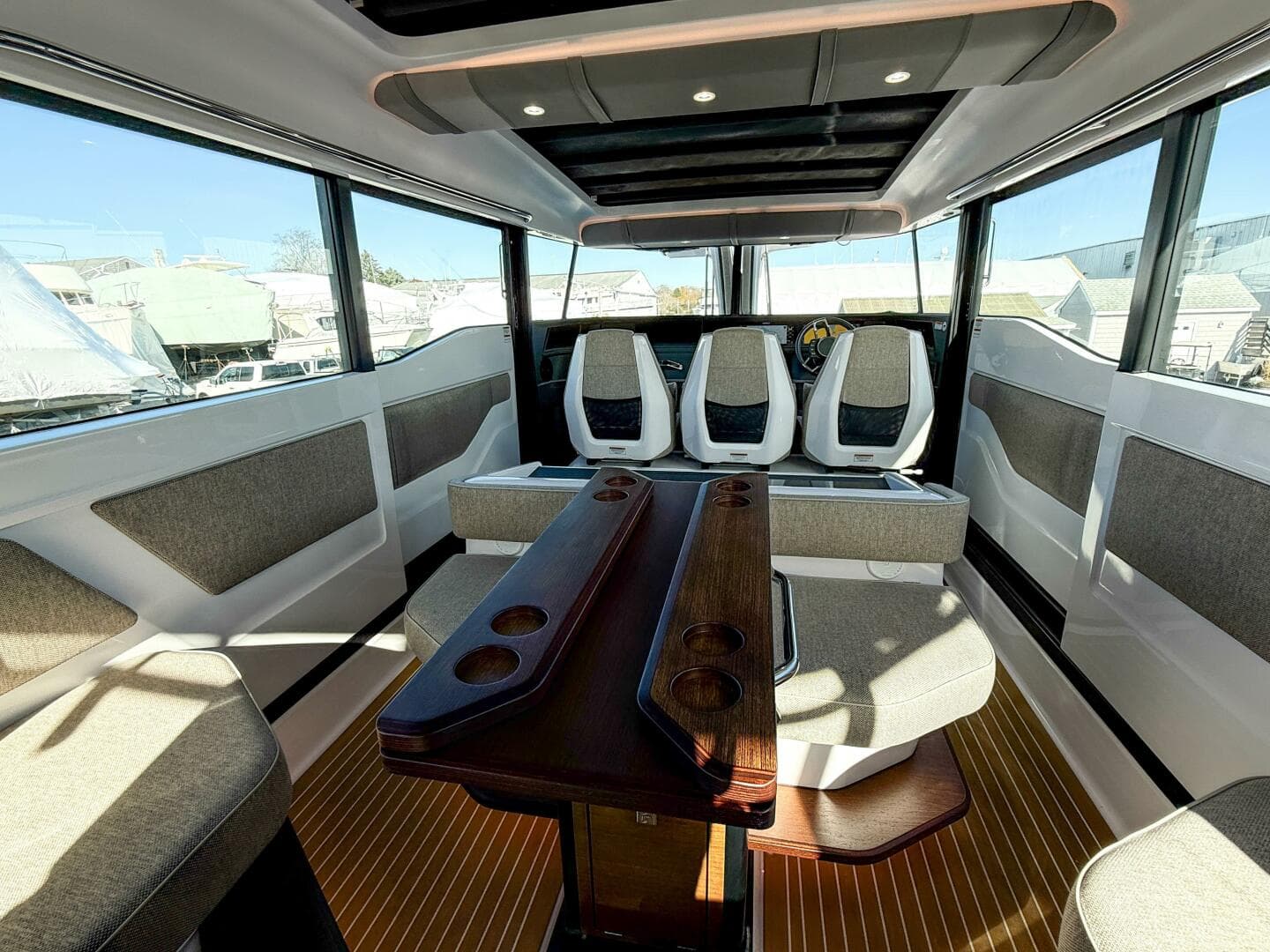 2024 Axopar 45 XC Cross Cabin — photo 25