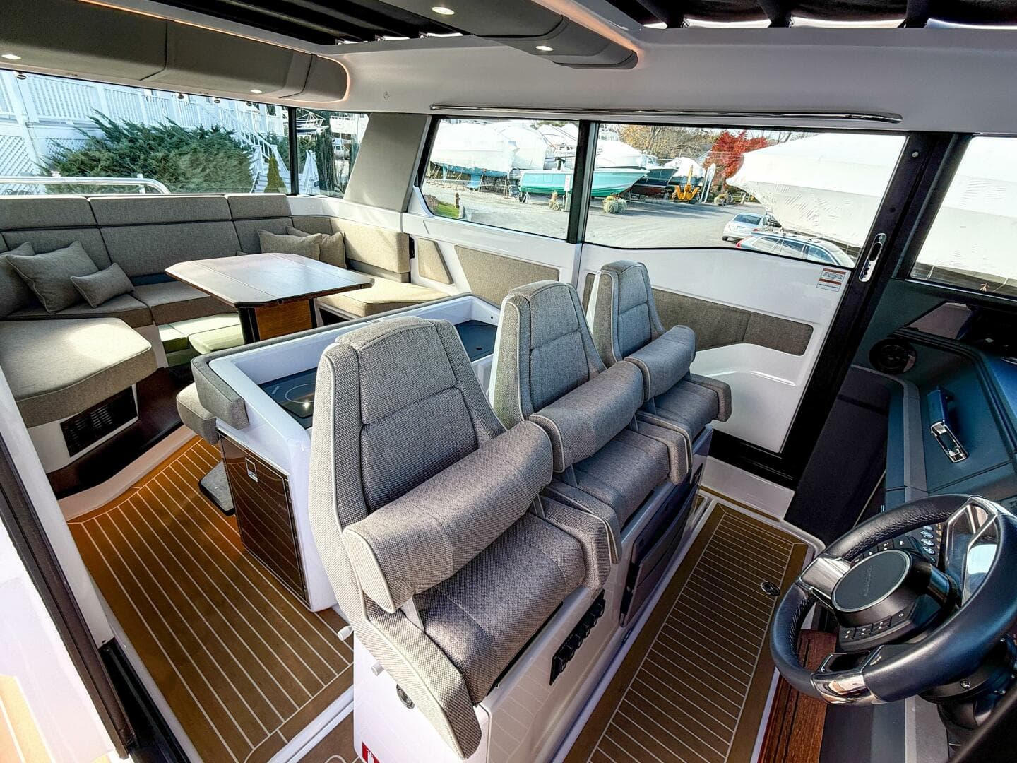 2024 Axopar 45 XC Cross Cabin — photo 8