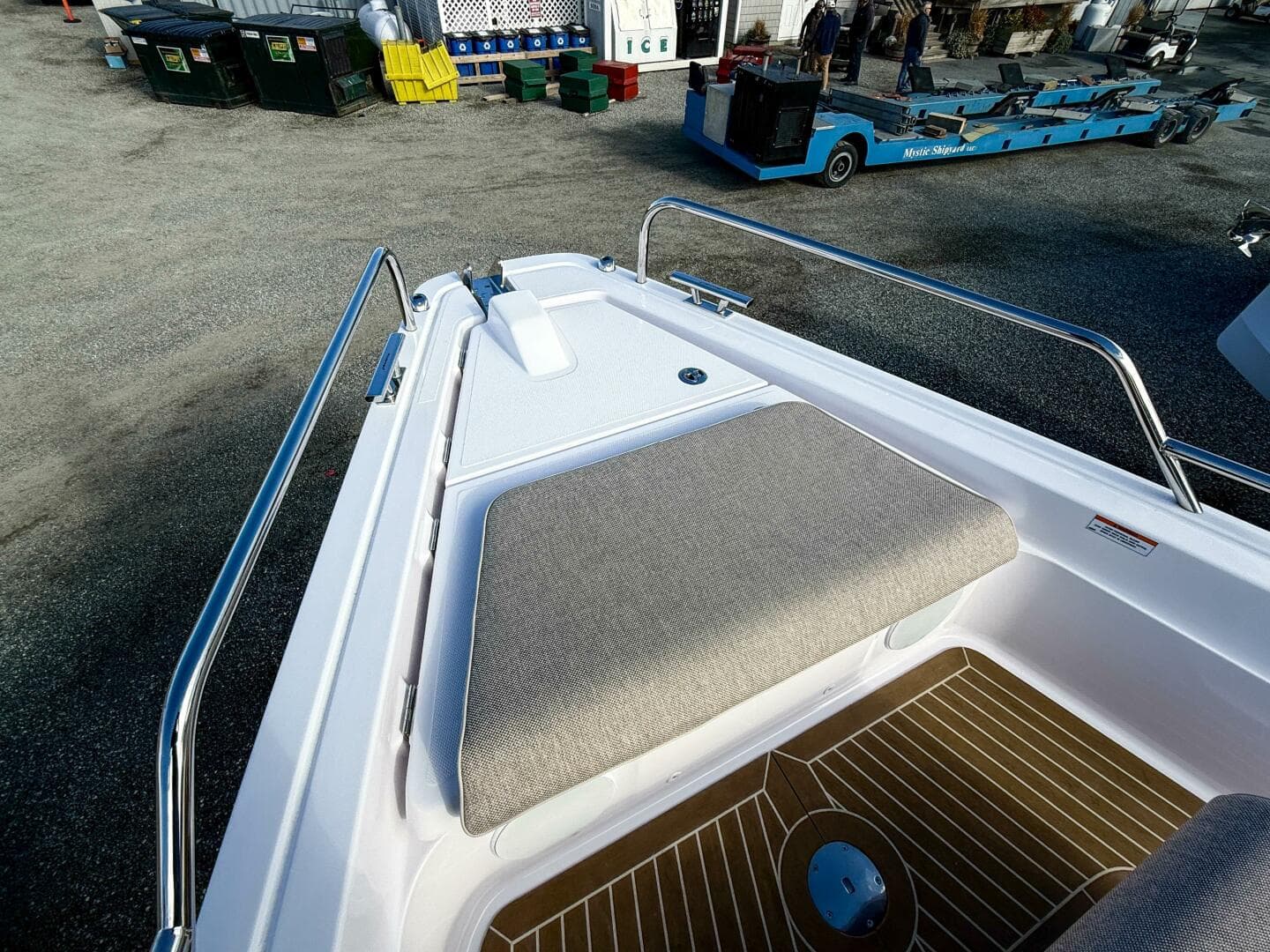 2024 Axopar 45 XC Cross Cabin — photo 39