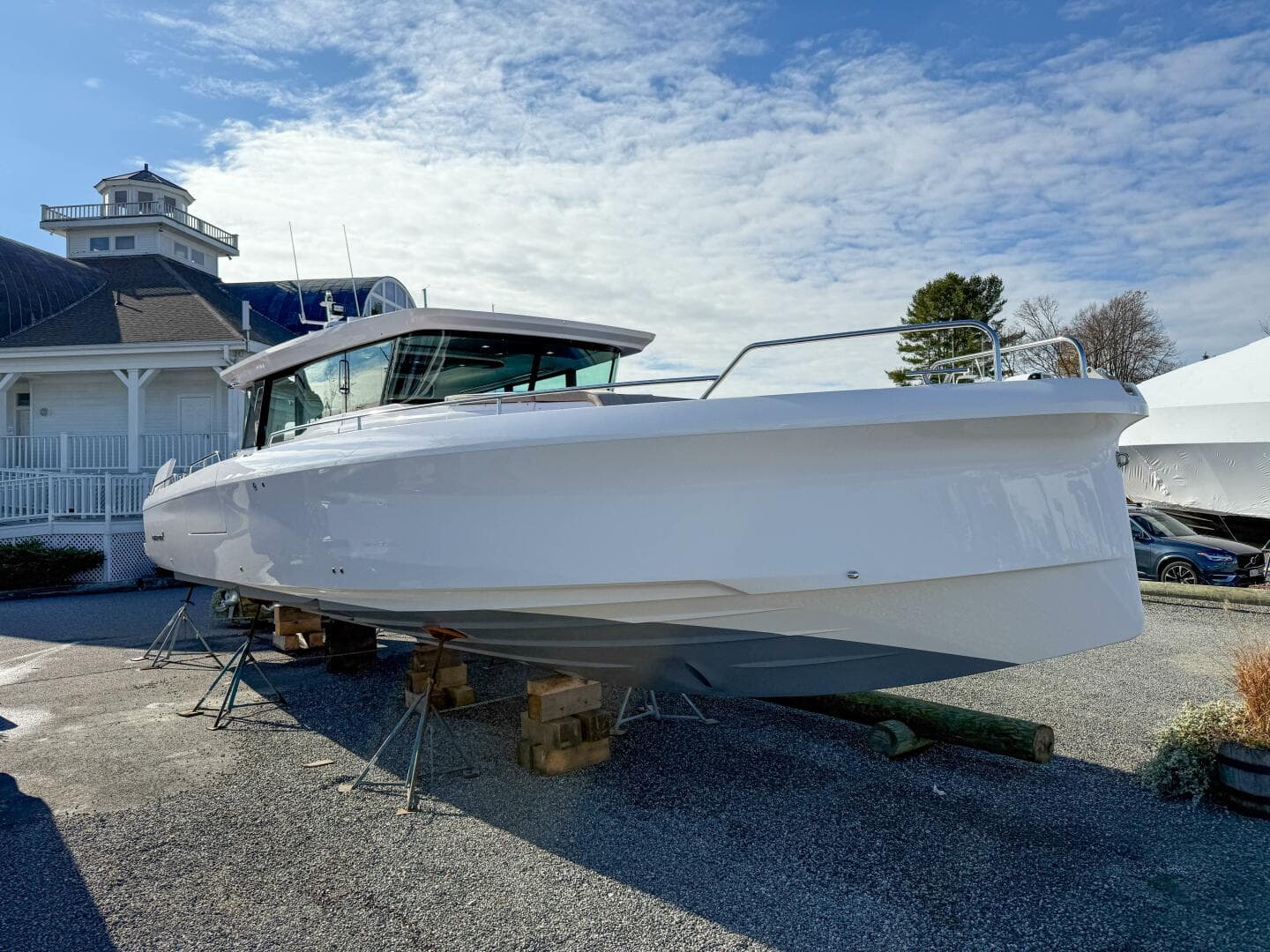 2024 Axopar 45 XC Cross Cabin — photo 2