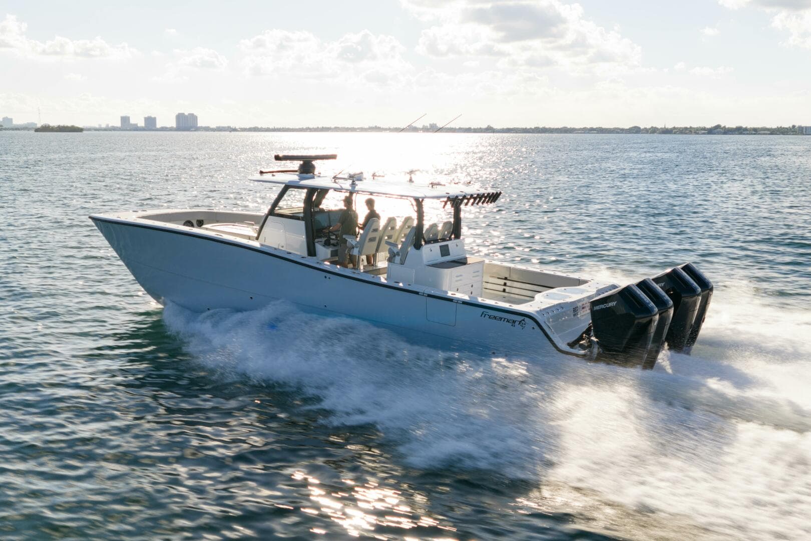 2023 Freeman 43 — photo 2