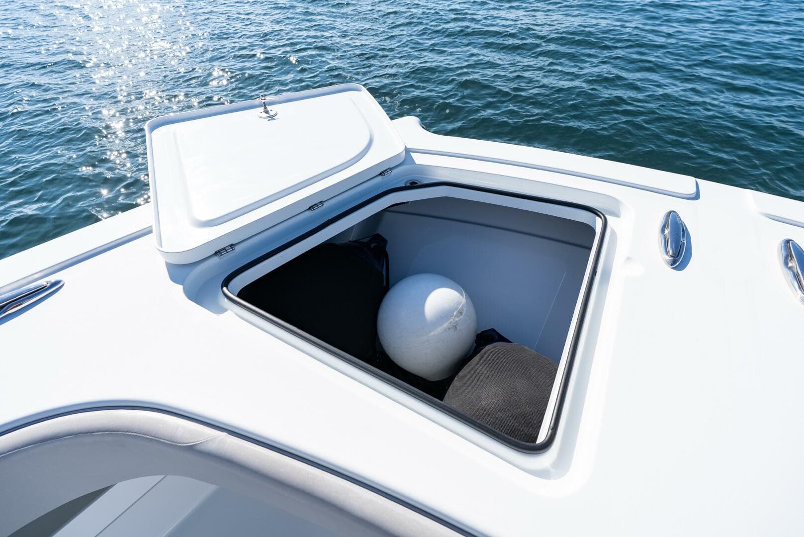 2023 Freeman 43 — photo 25