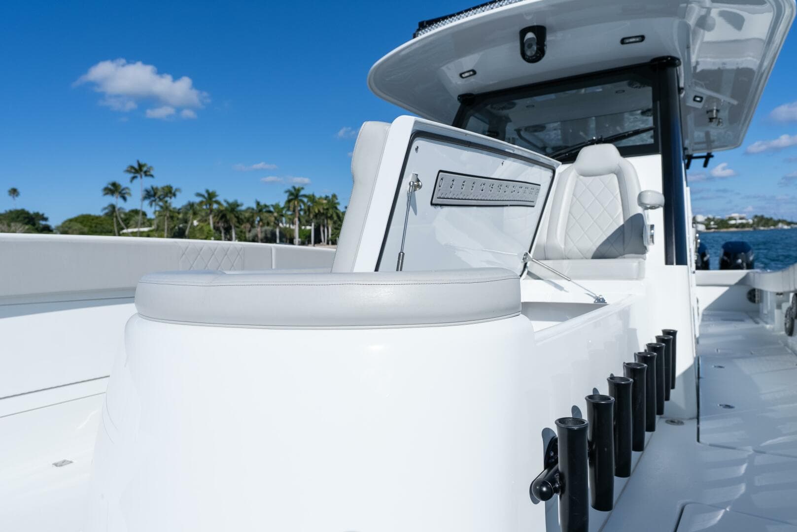 2023 Freeman 43 — photo 23