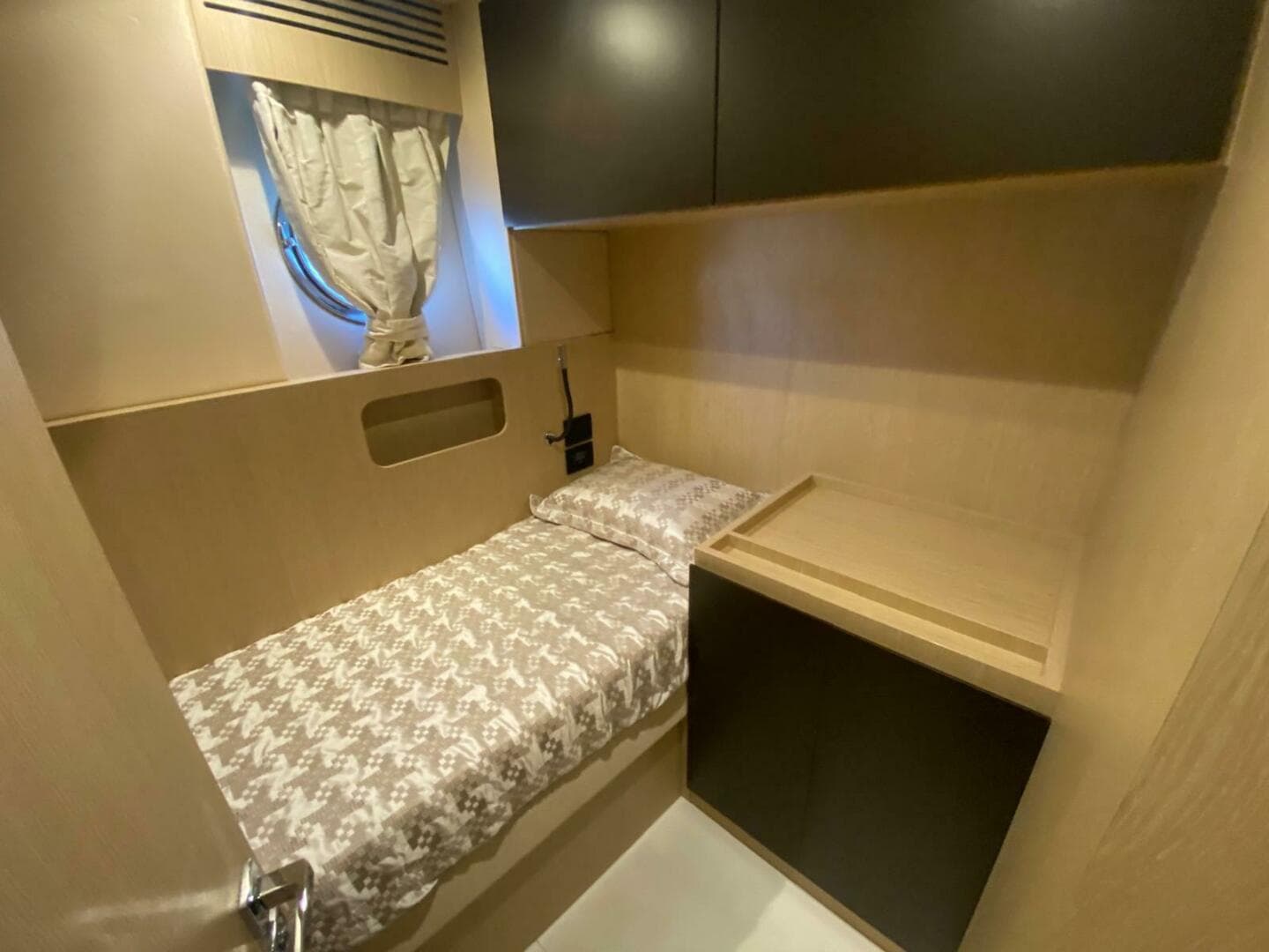 2016 Azimut 77S — photo 69