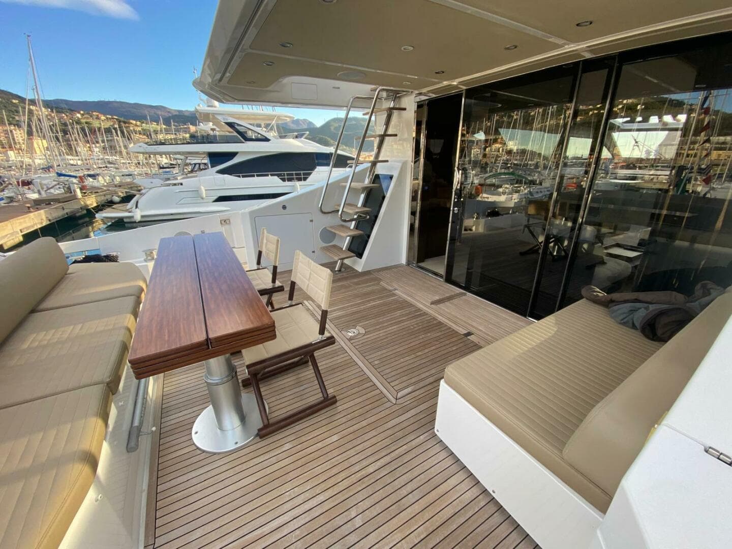 2016 Azimut 77S — photo 9