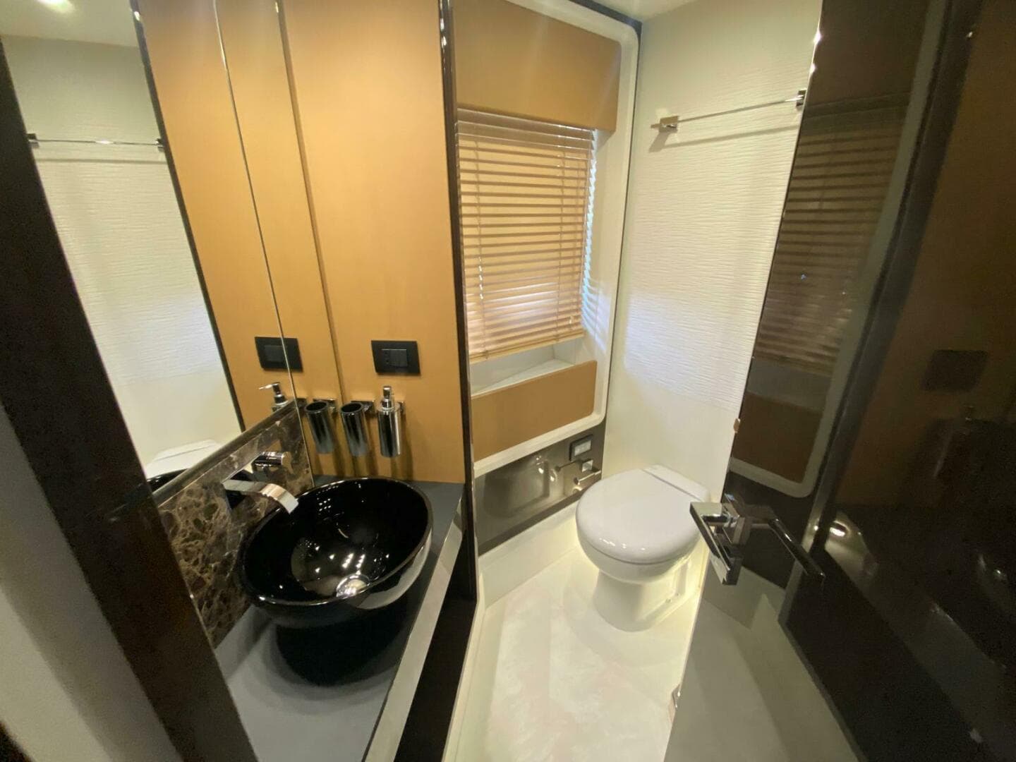 2016 Azimut 77S — photo 67