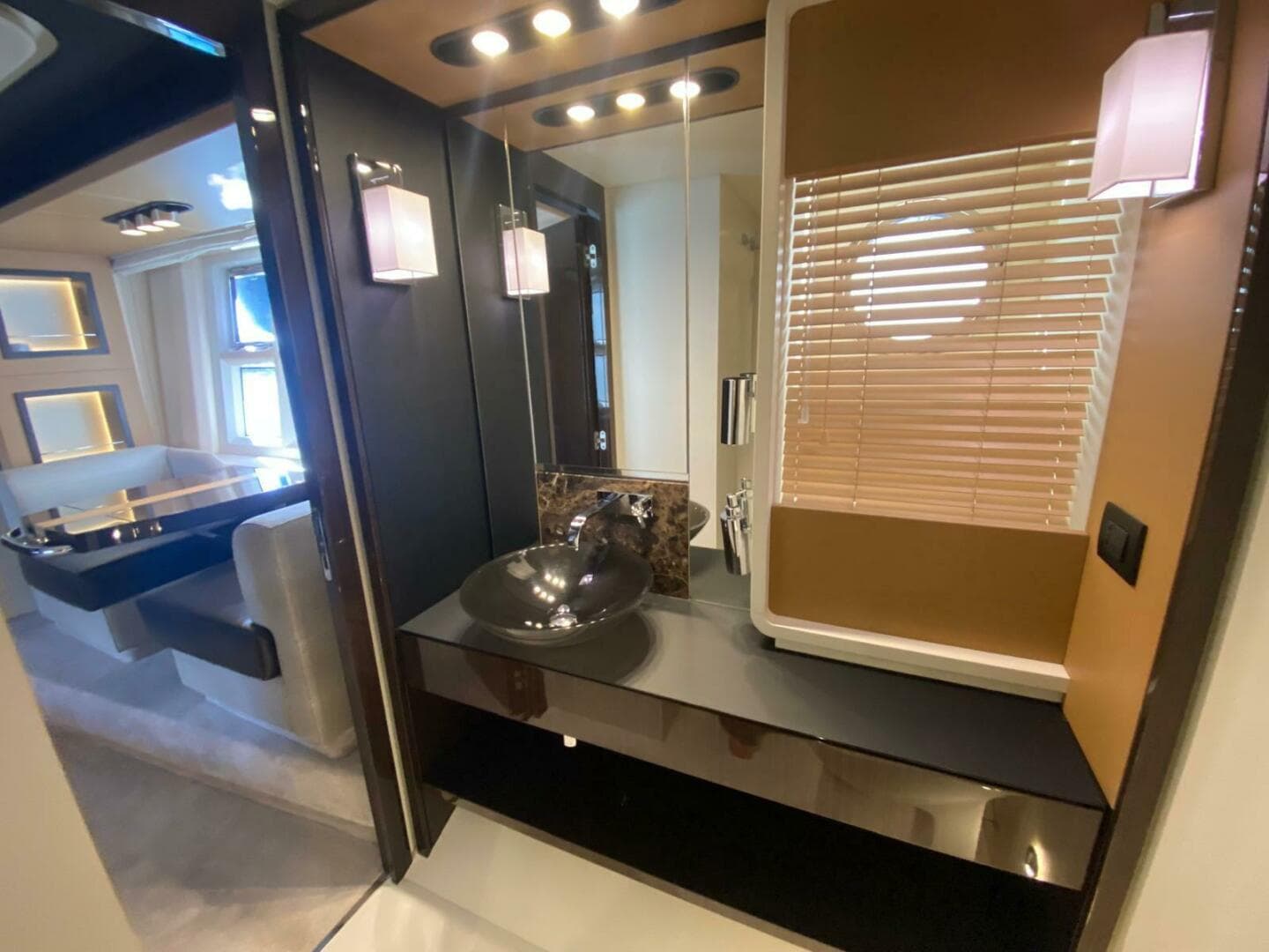 2016 Azimut 77S — photo 47