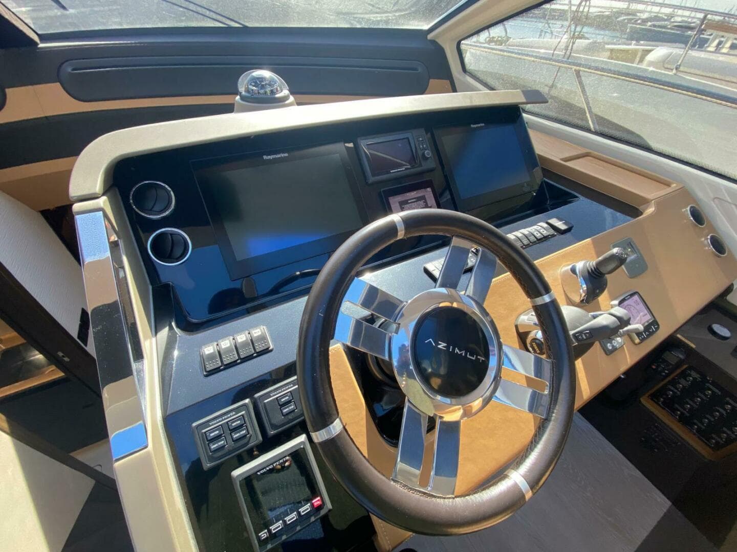 2016 Azimut 77S — photo 29