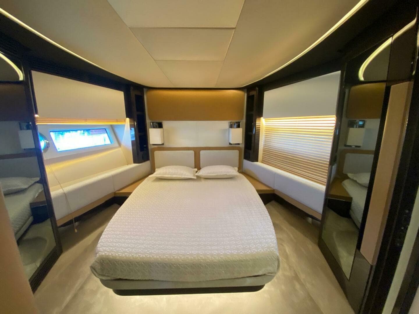 2016 Azimut 77S — photo 62