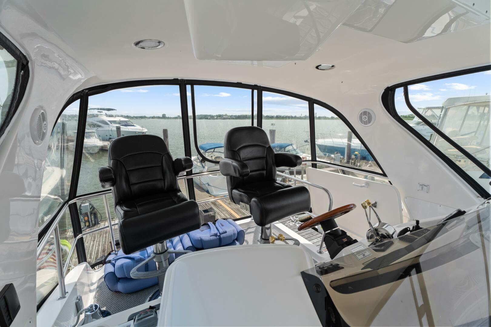 2003 Sea Ray 480 Sedan Bridge — photo 30