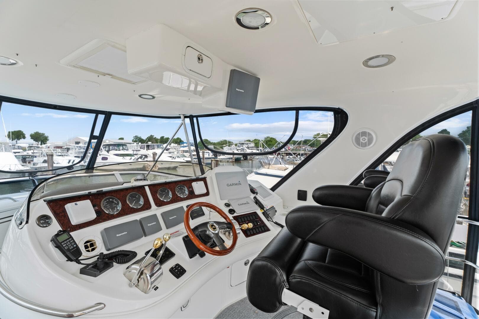 2003 Sea Ray 480 Sedan Bridge — photo 34