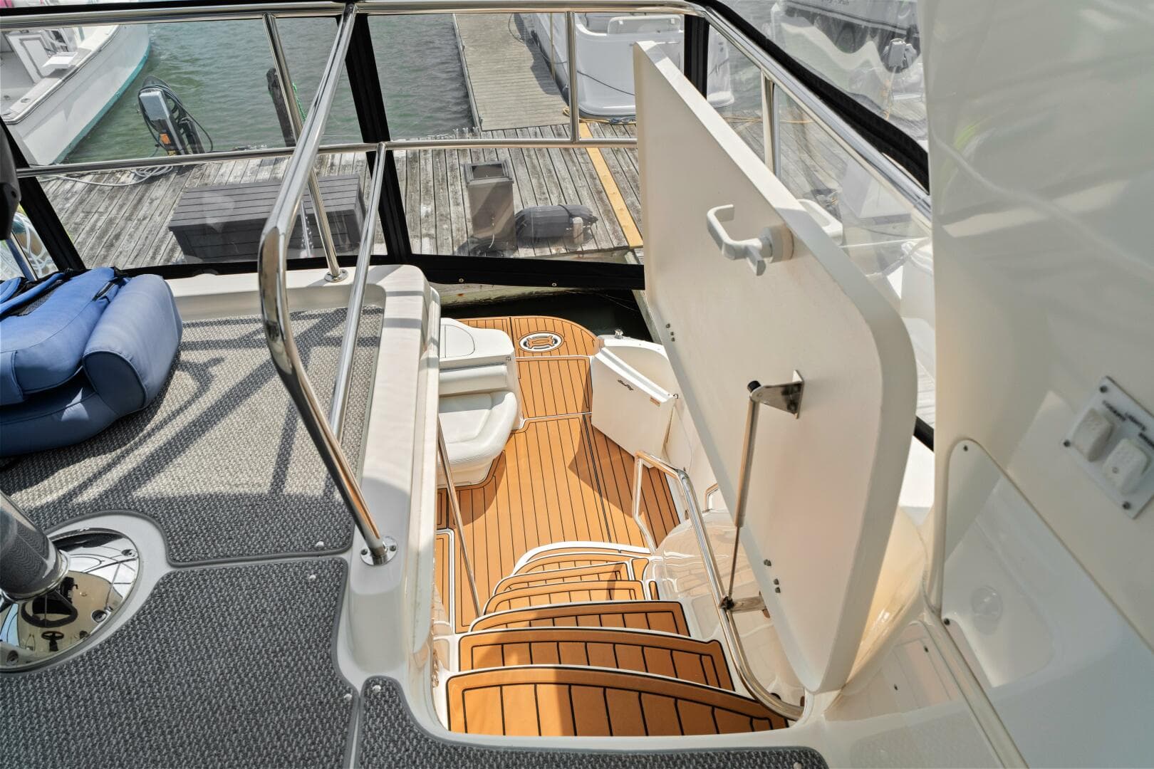 2003 Sea Ray 480 Sedan Bridge — photo 41