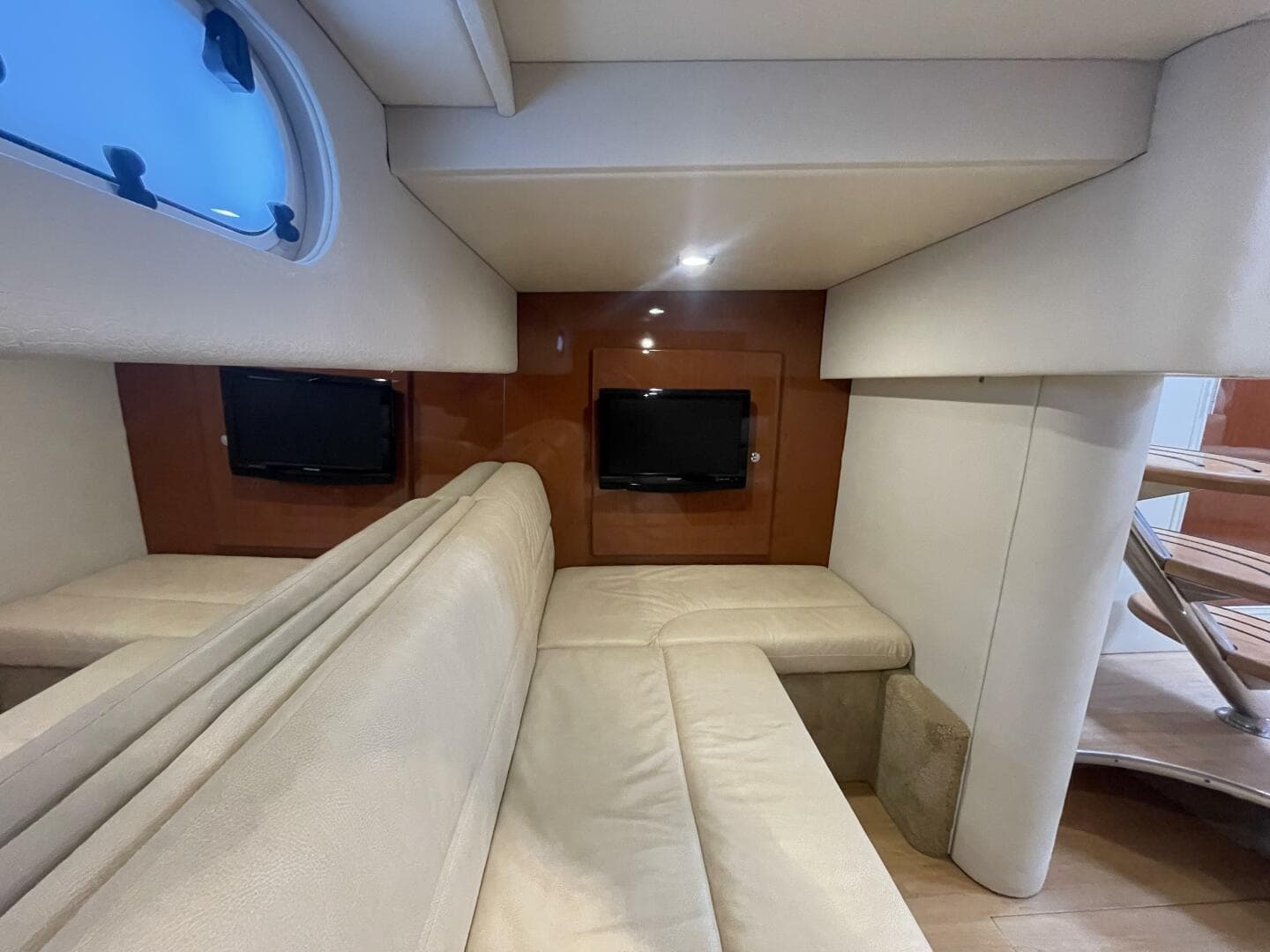 2011 Formula 34 Pc — photo 32