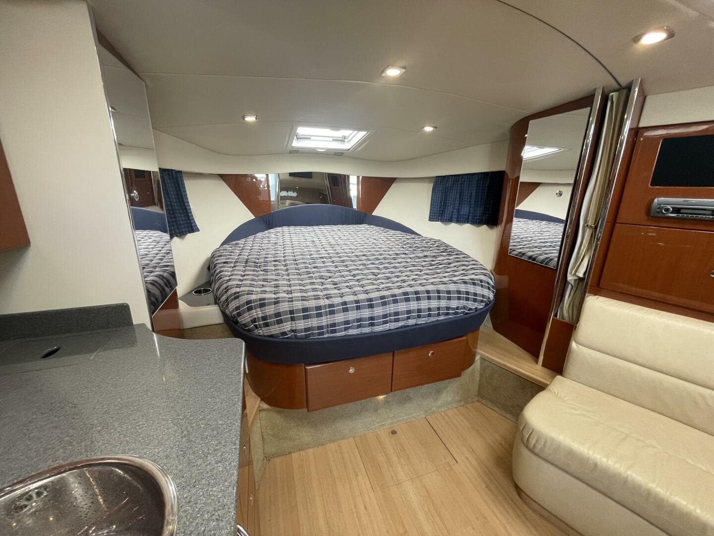 2011 Formula 34 Pc — photo 23