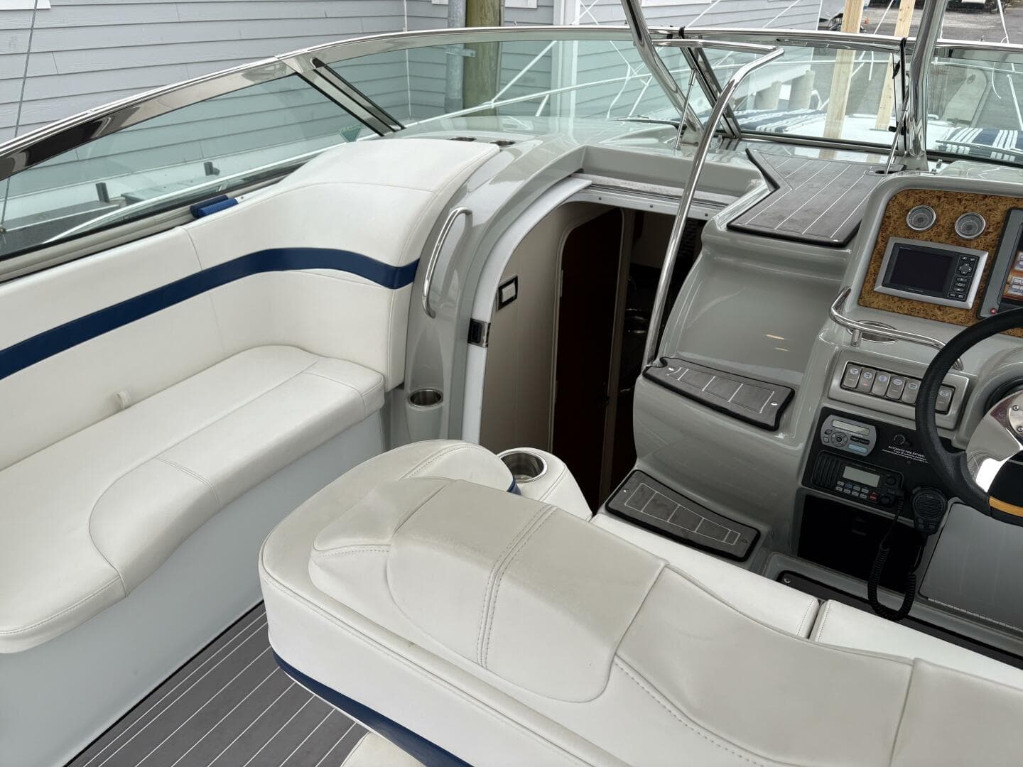 2011 Formula 34 Pc — photo 19