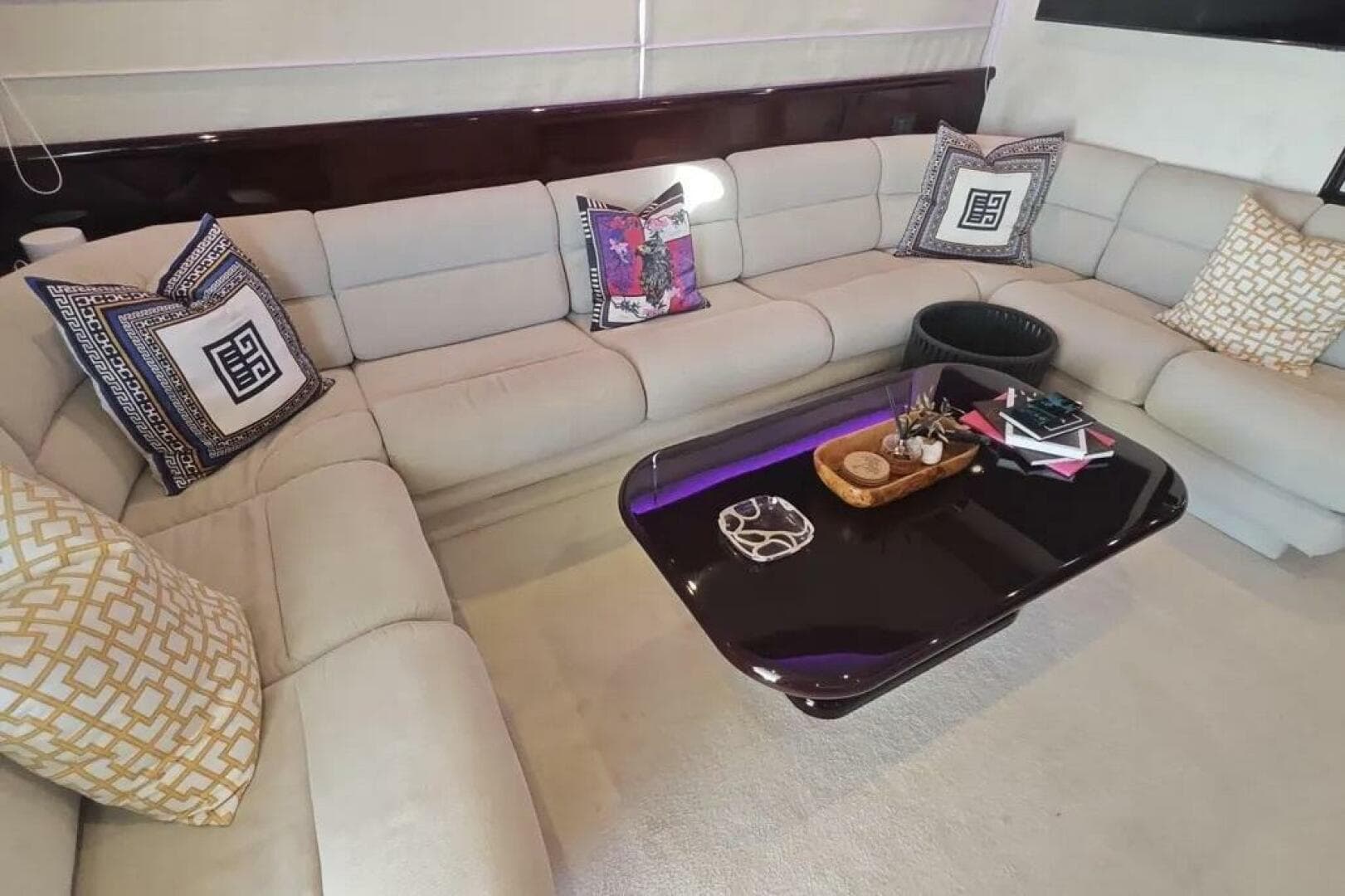 2002 Ferretti Yachts 720 — photo 4