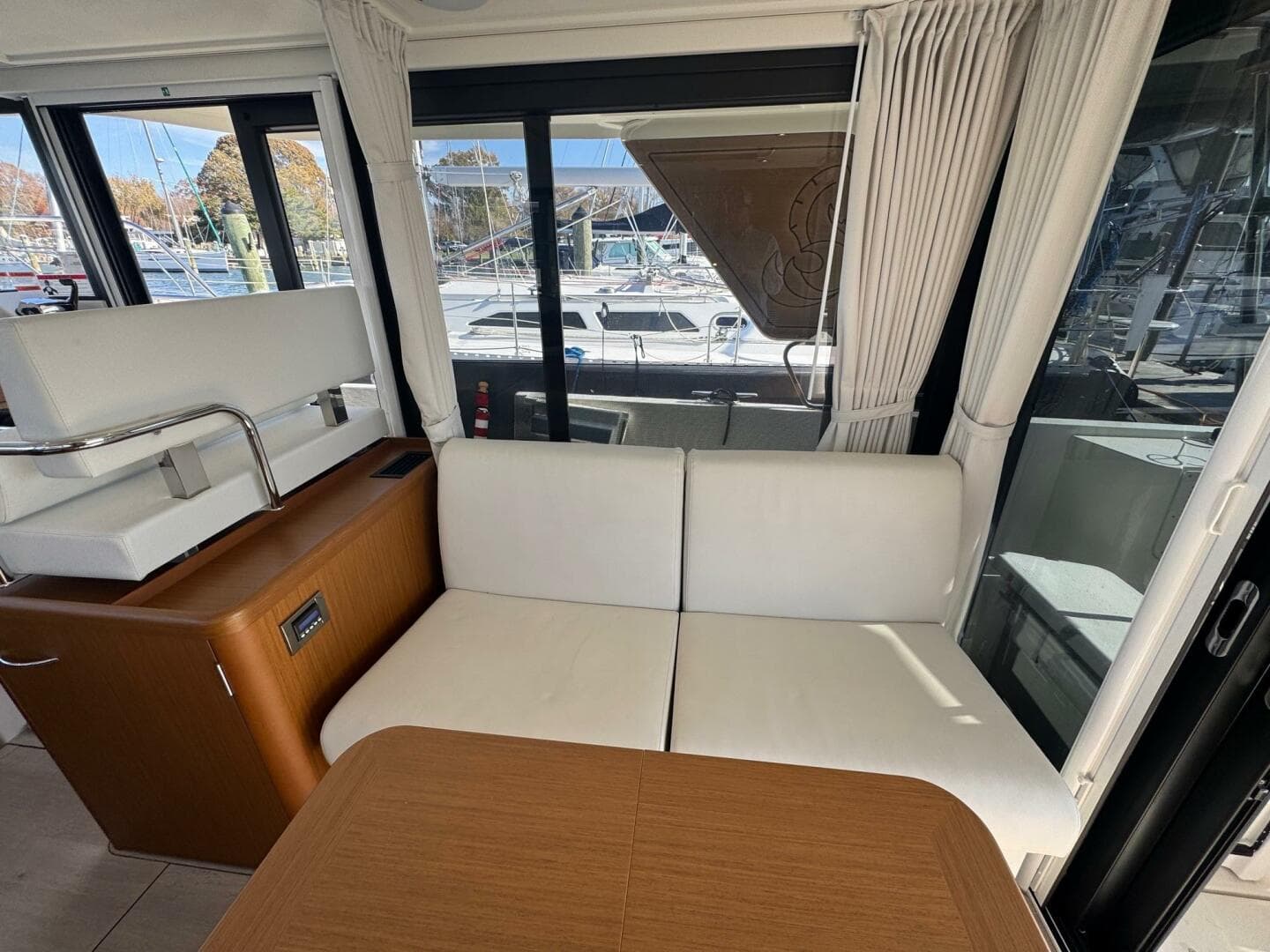 2023 Beneteau — photo 41