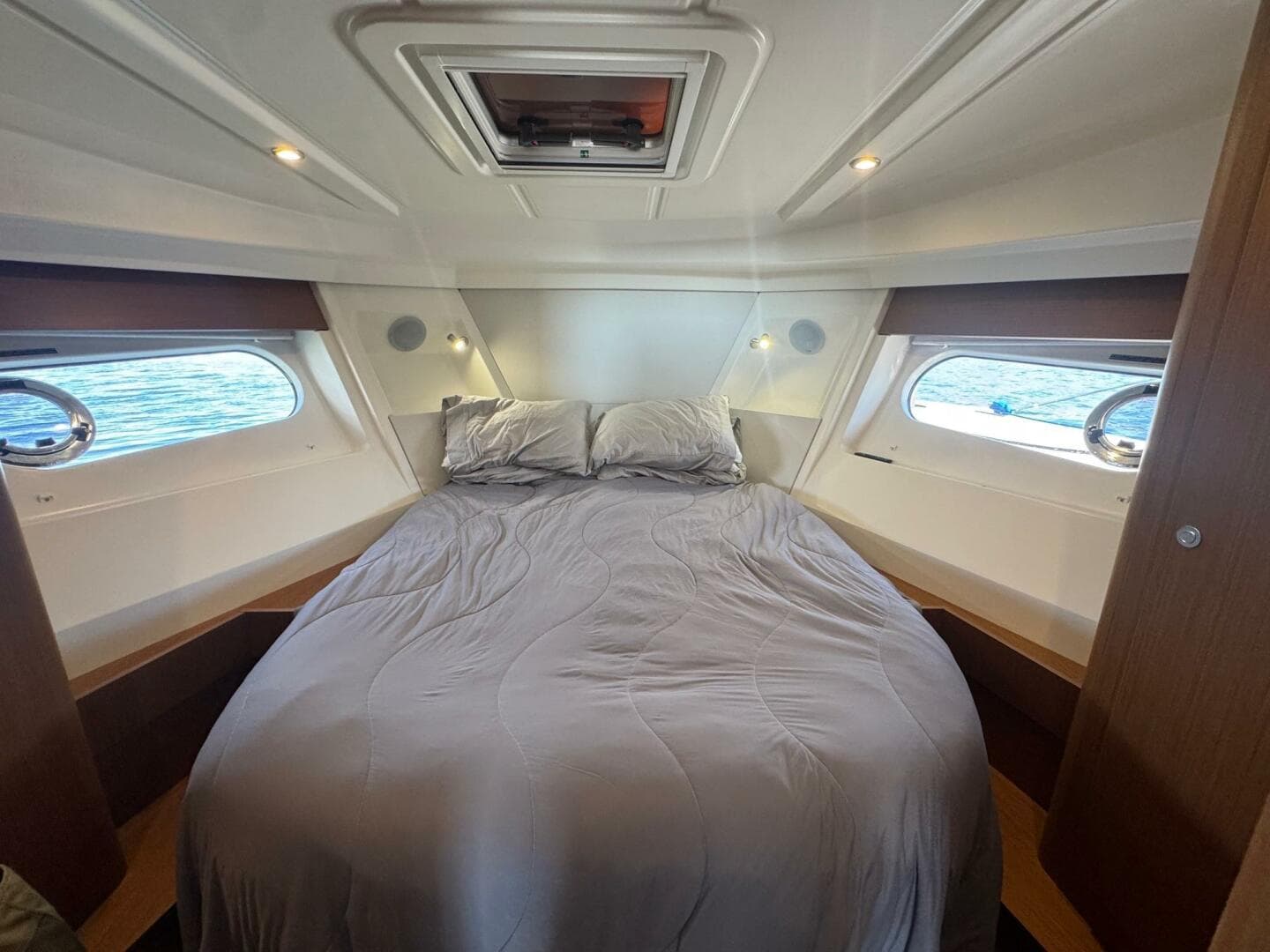 2023 Beneteau — photo 30