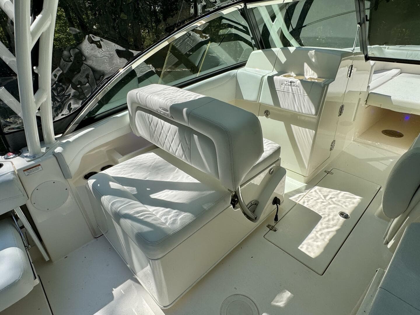 2022 Cobia 280 DC — photo 49