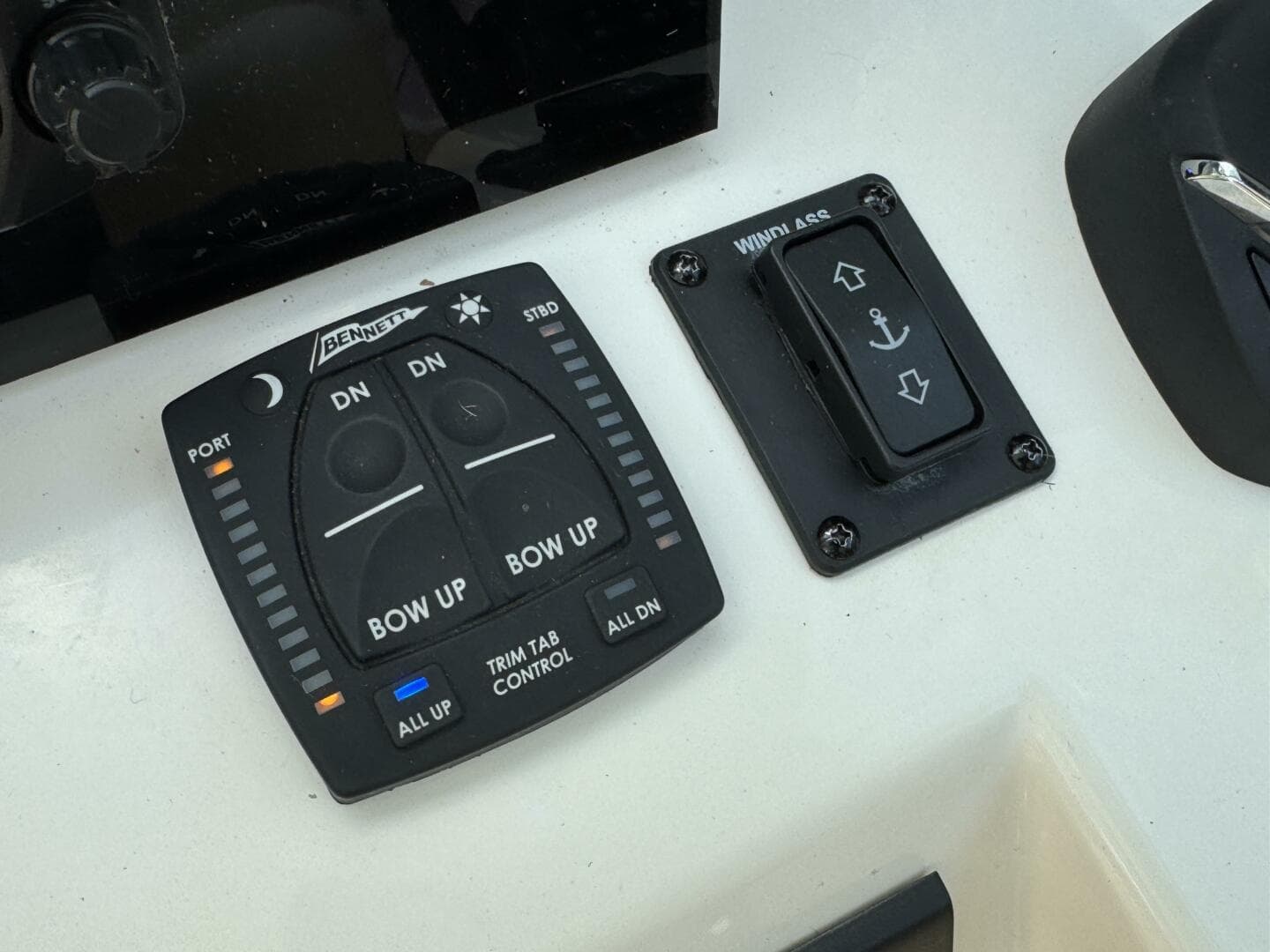 2022 Cobia 280 DC — photo 74