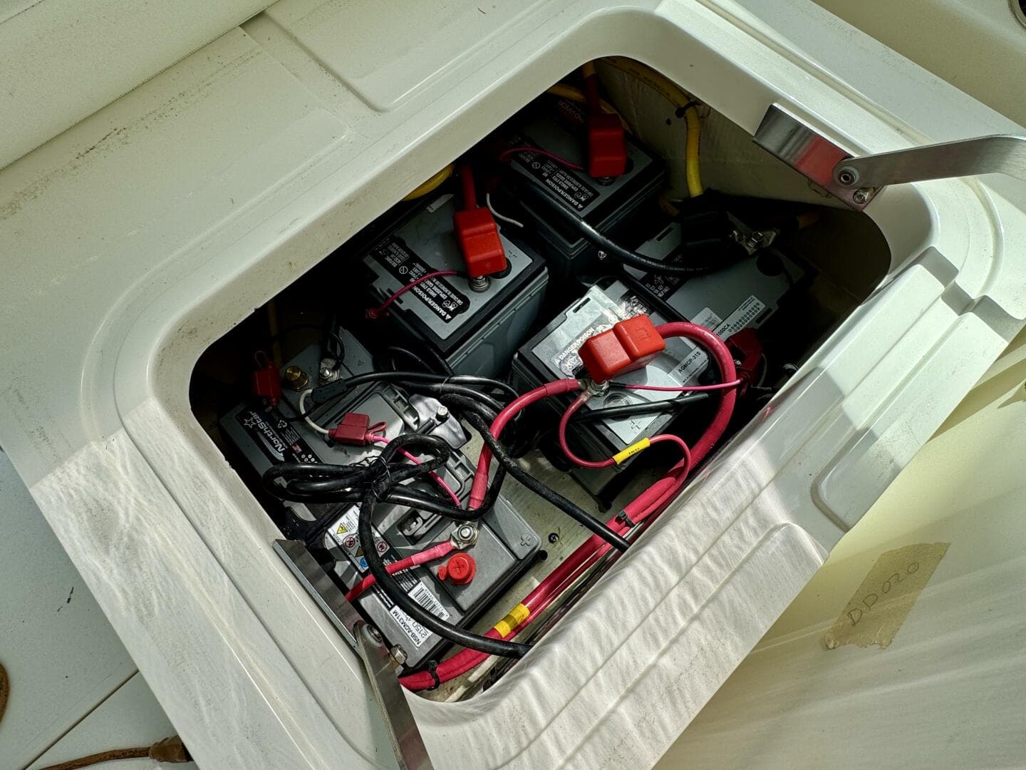 2022 Cobia 280 DC — photo 54