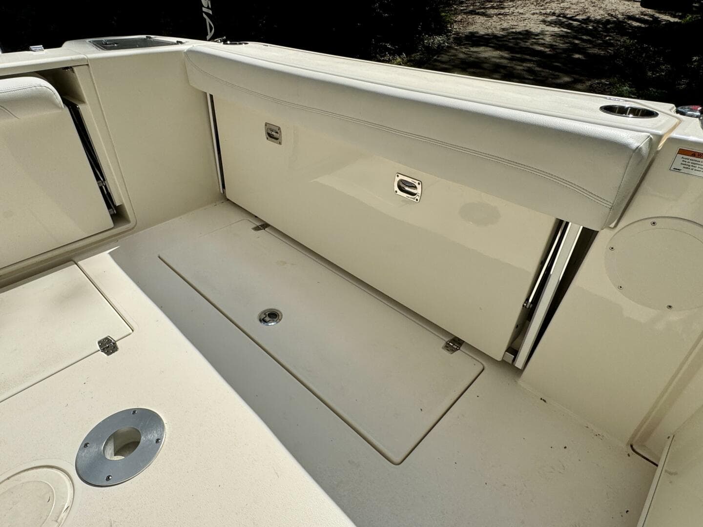 2022 Cobia 280 DC — photo 120