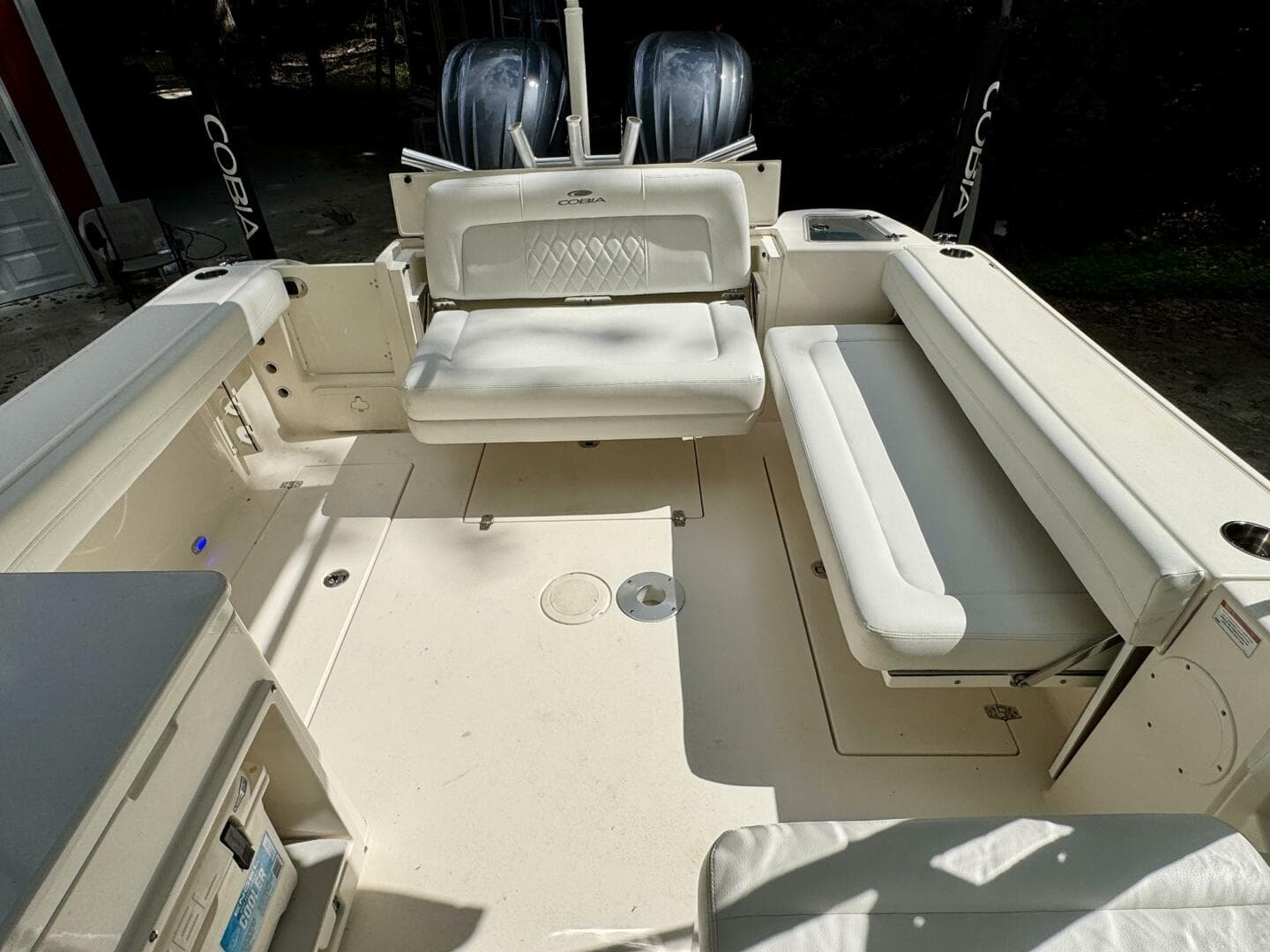 2022 Cobia 280 DC — photo 128